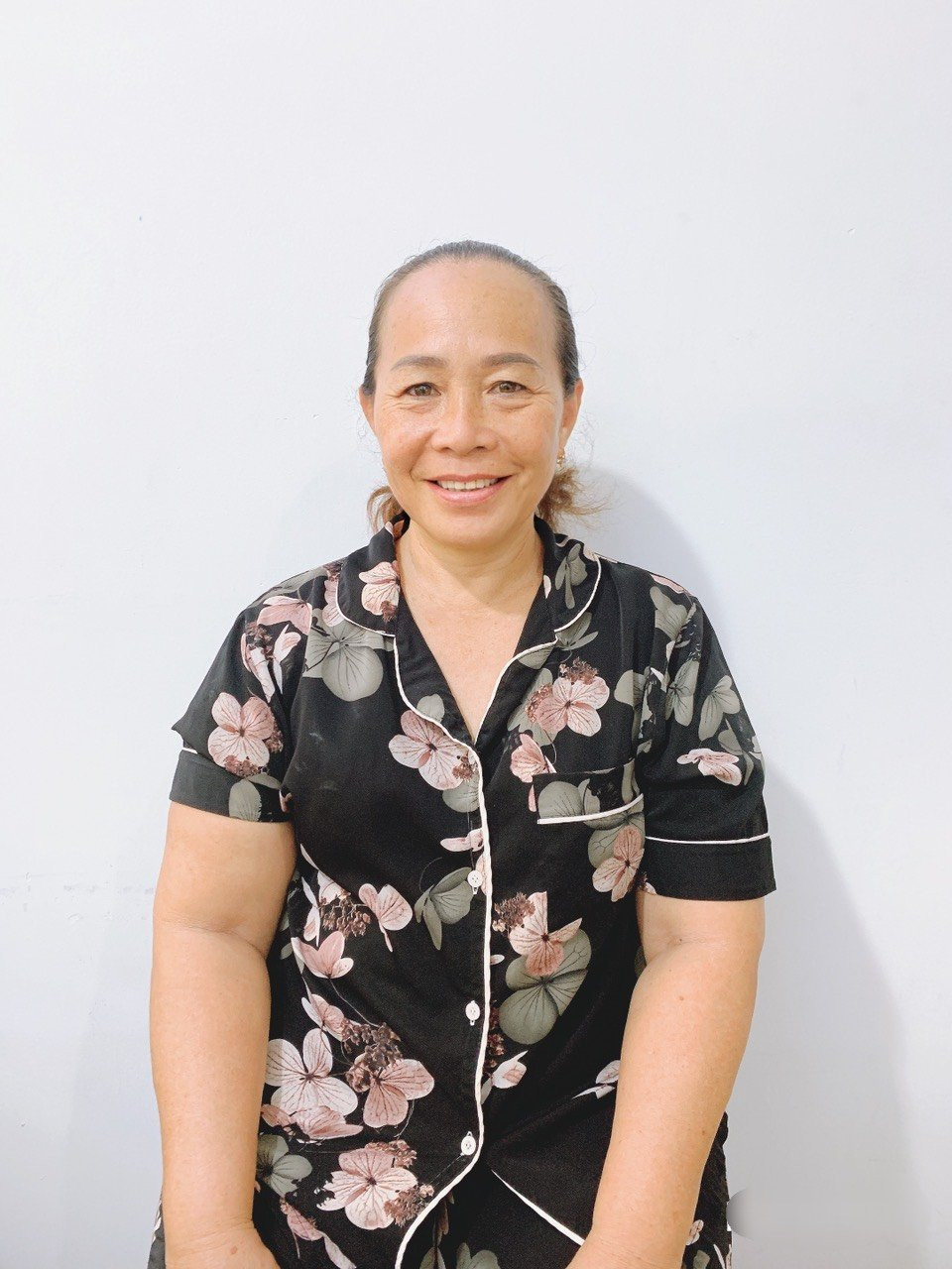 Chị Tuyết Vân  – Năm sinh 1972- Hộ khẩu Sài Gòn