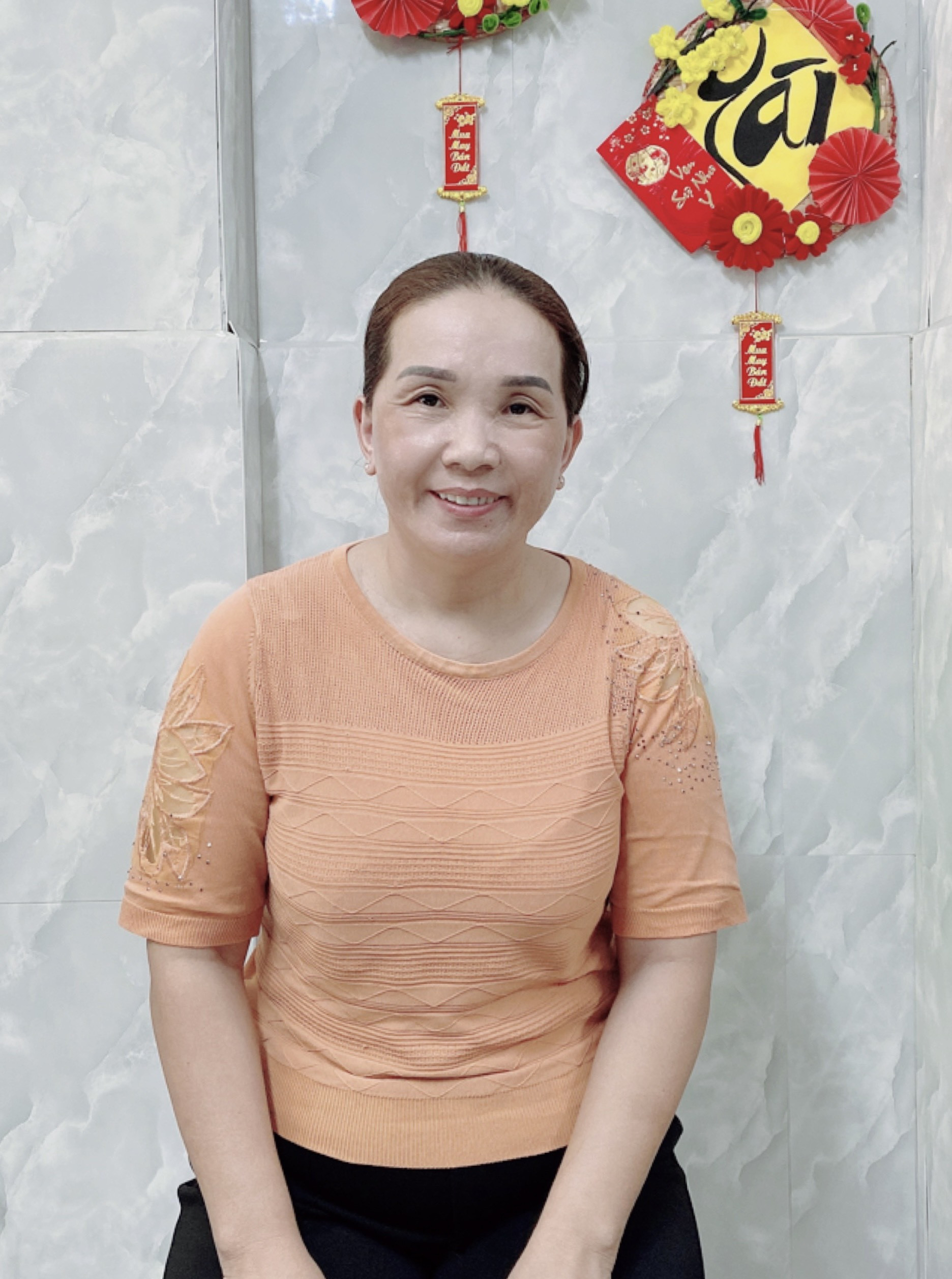 EM TÌM VIỆC LÀM DÙM CHO DÌ CỦA EM, DÌ NẤU ĂN RẤT NGON, HỒI XƯA Ở QUÊ DÌ CHUYÊN NẤU ĐÁM TIỆC