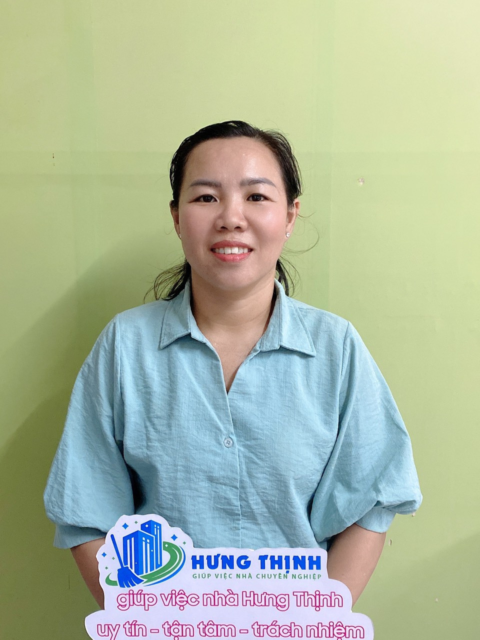 Chị Thúy cần việc đi làm ngay ạ