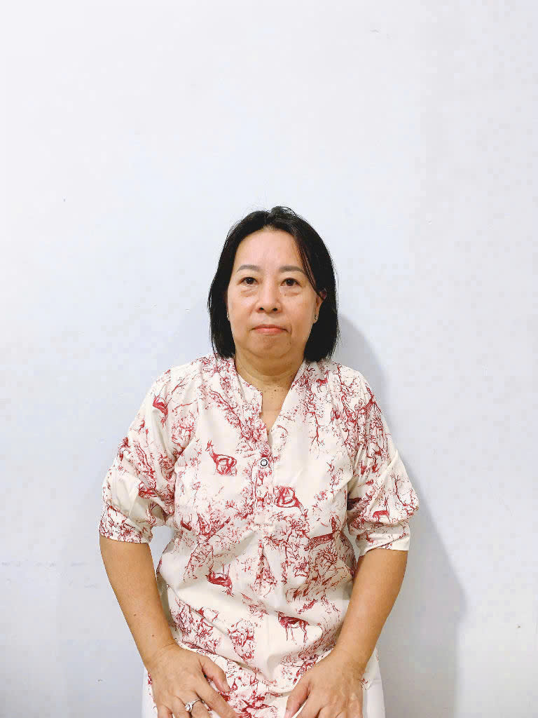 Chị    NGUYỄN THỊ XUÂN LINH    Sinh năm 1973, quê: Tiền Giang