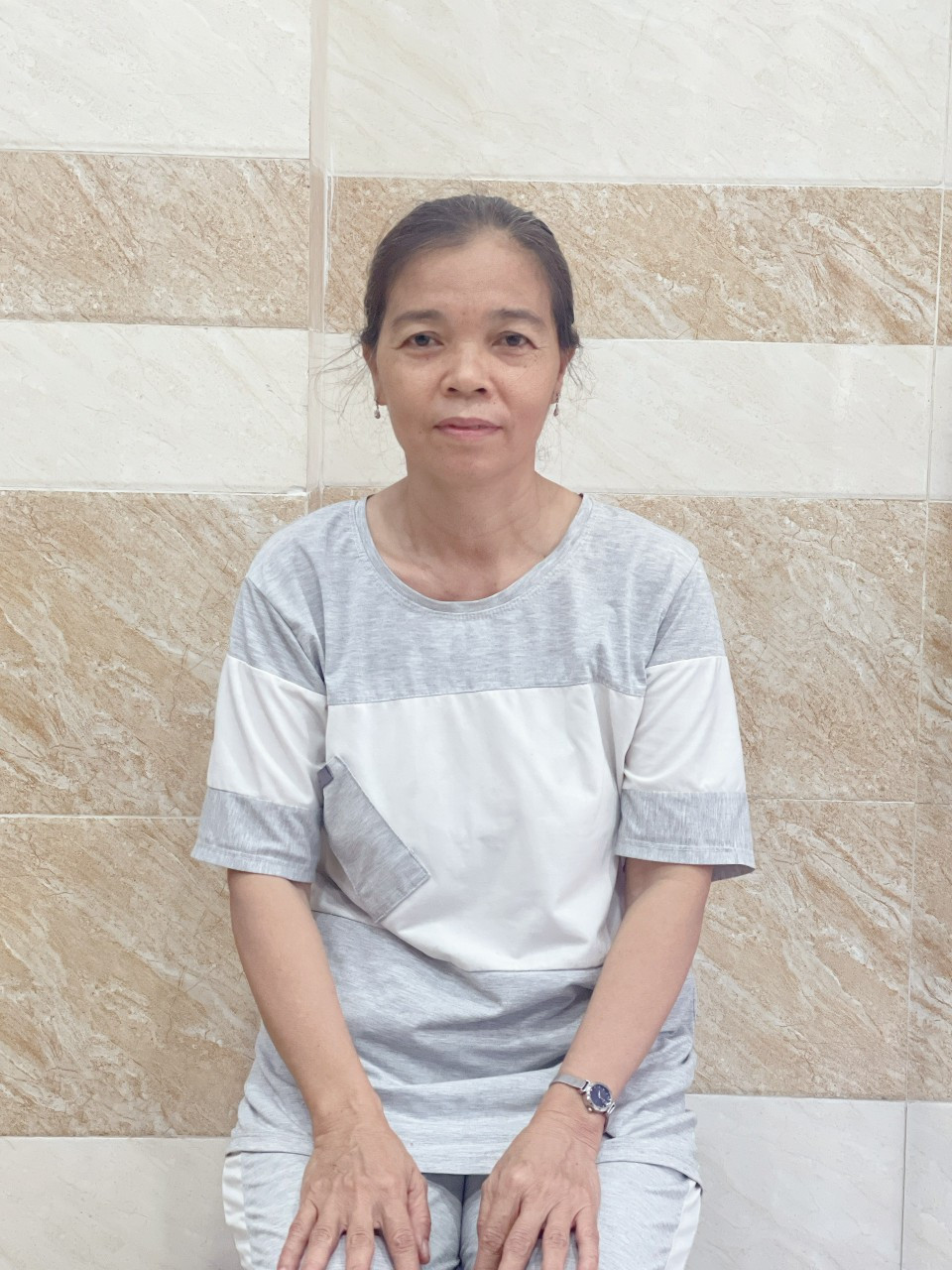 chị Nhi, sinh năm 1971, quê Đồng Tháp tìm việc đi làm ngay