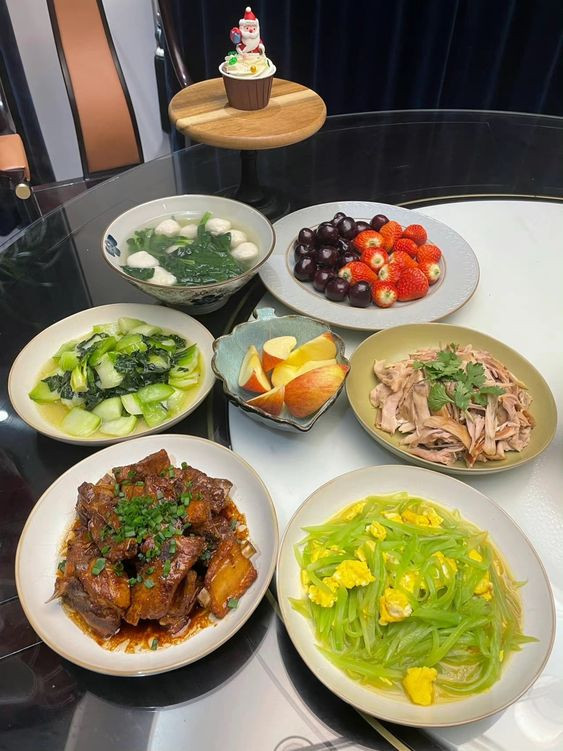 Lương 10 triệu. Tuyển chị giúp việc nhà 2 người ở quận 3.