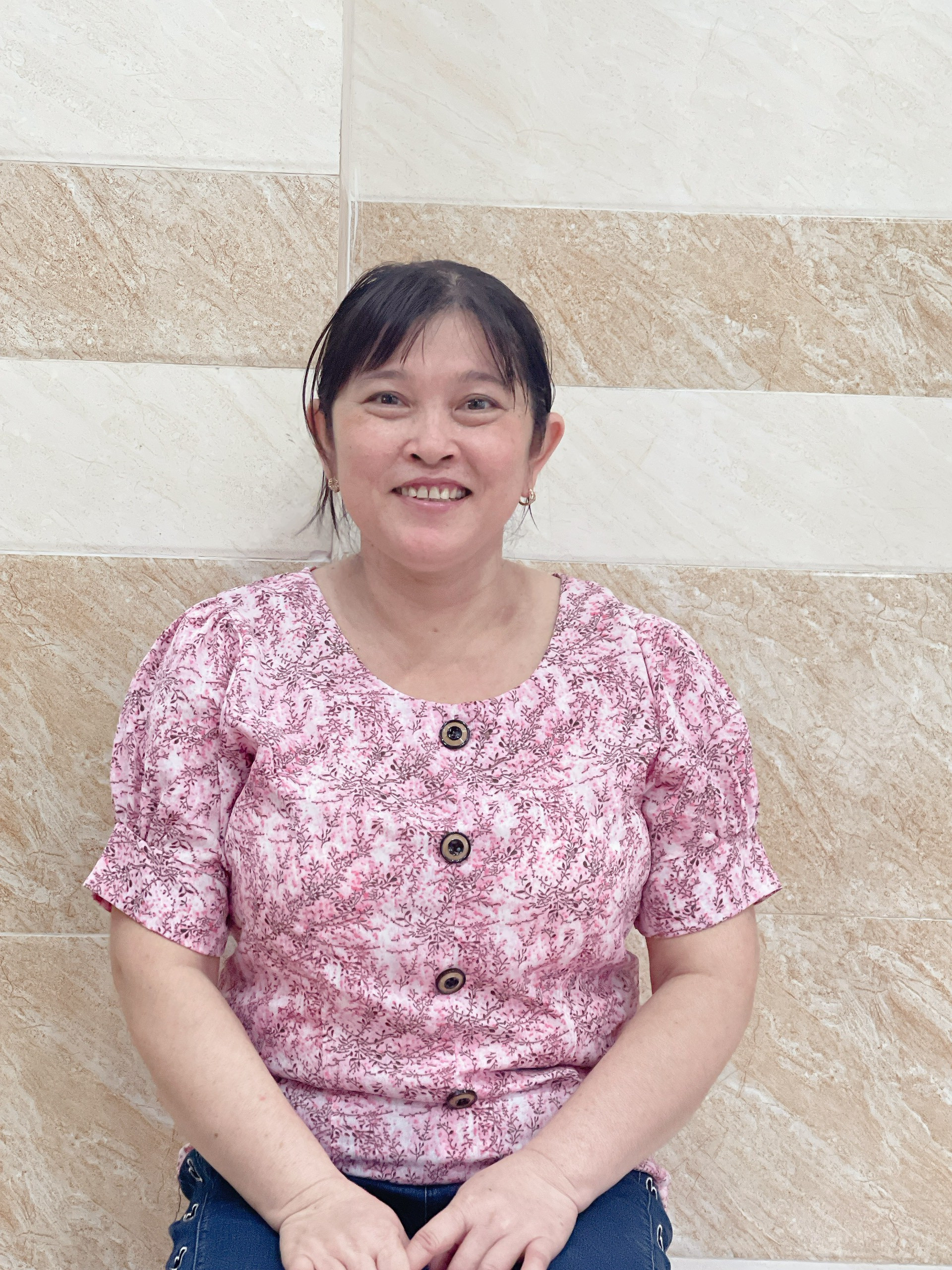 CHỊ LOAN SN 1979 NHẬN CÔNG VIỆC CHĂM SÓC NGƯỜI LỚN TUỔI ĂN Ở LẠI