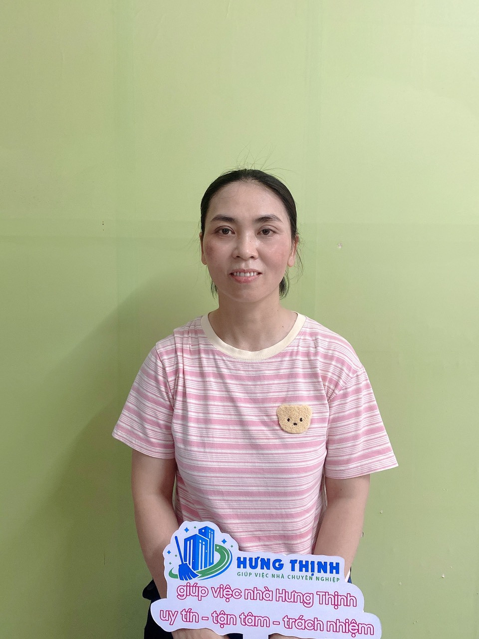 Em đang tìm việc cho chị Yến ạ