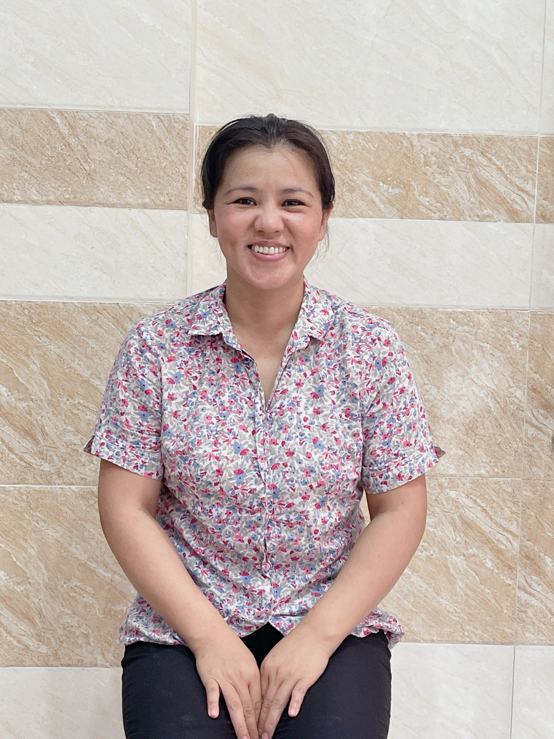 Chị  Ngọc 41 tuổi người miền Trung nhận chăm bà - giúp việc nhà