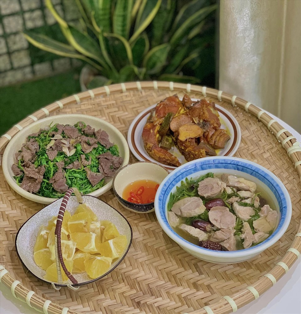 Nhà em ở quận Tân Bình,TPHCM cần chị giúp việc nhà ( ăn ở lại ) Lương 10tr