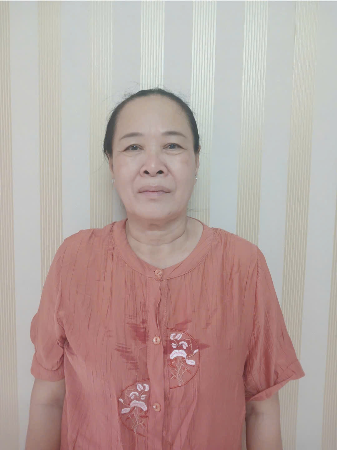 Cô Mai (55 tuổi, Kiên Giang) tìm việc giúp việc nhà/chăm người lớn tuổi