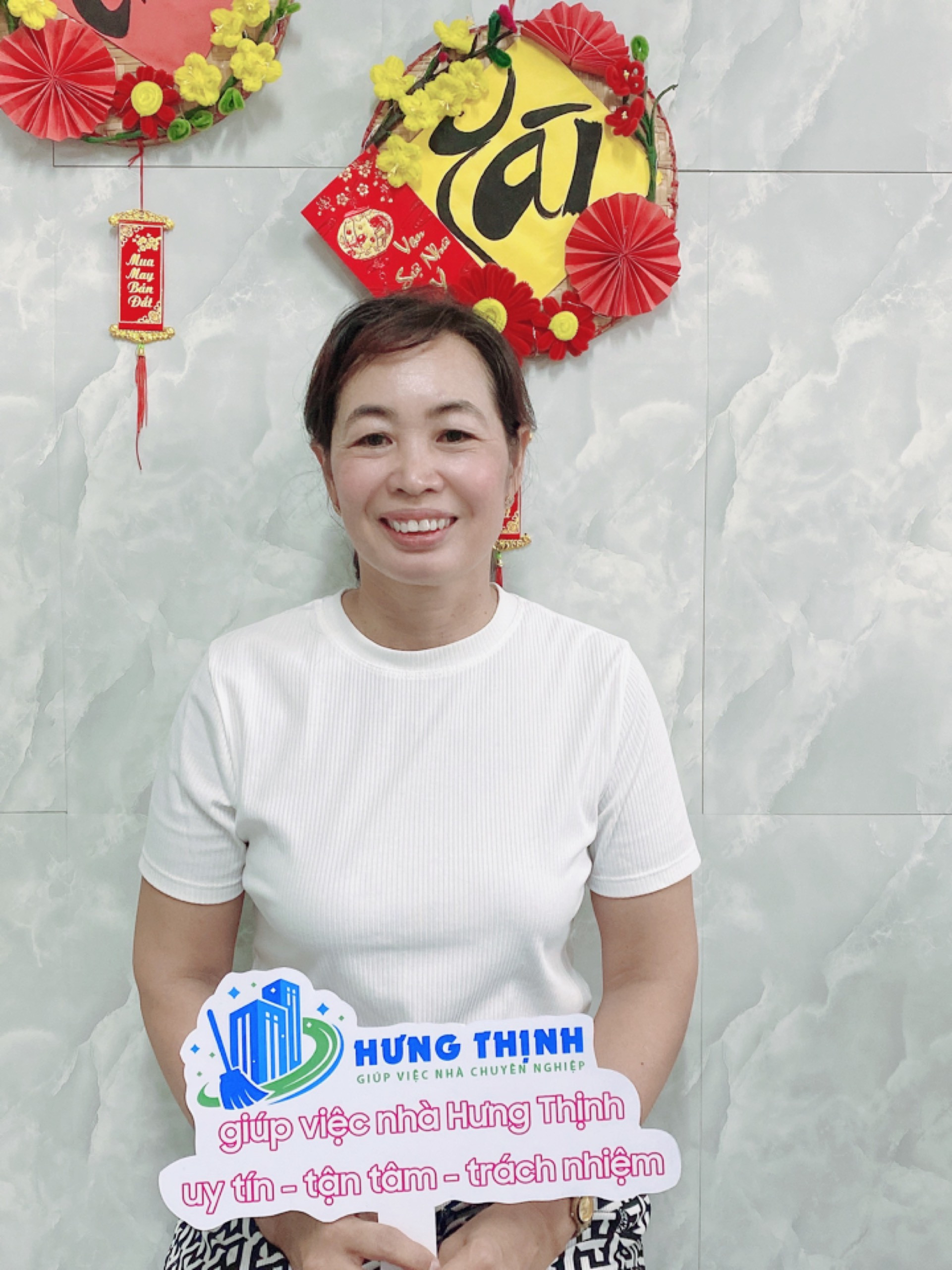 Chị Ngoan đang cần việc đi làm ngay ạ