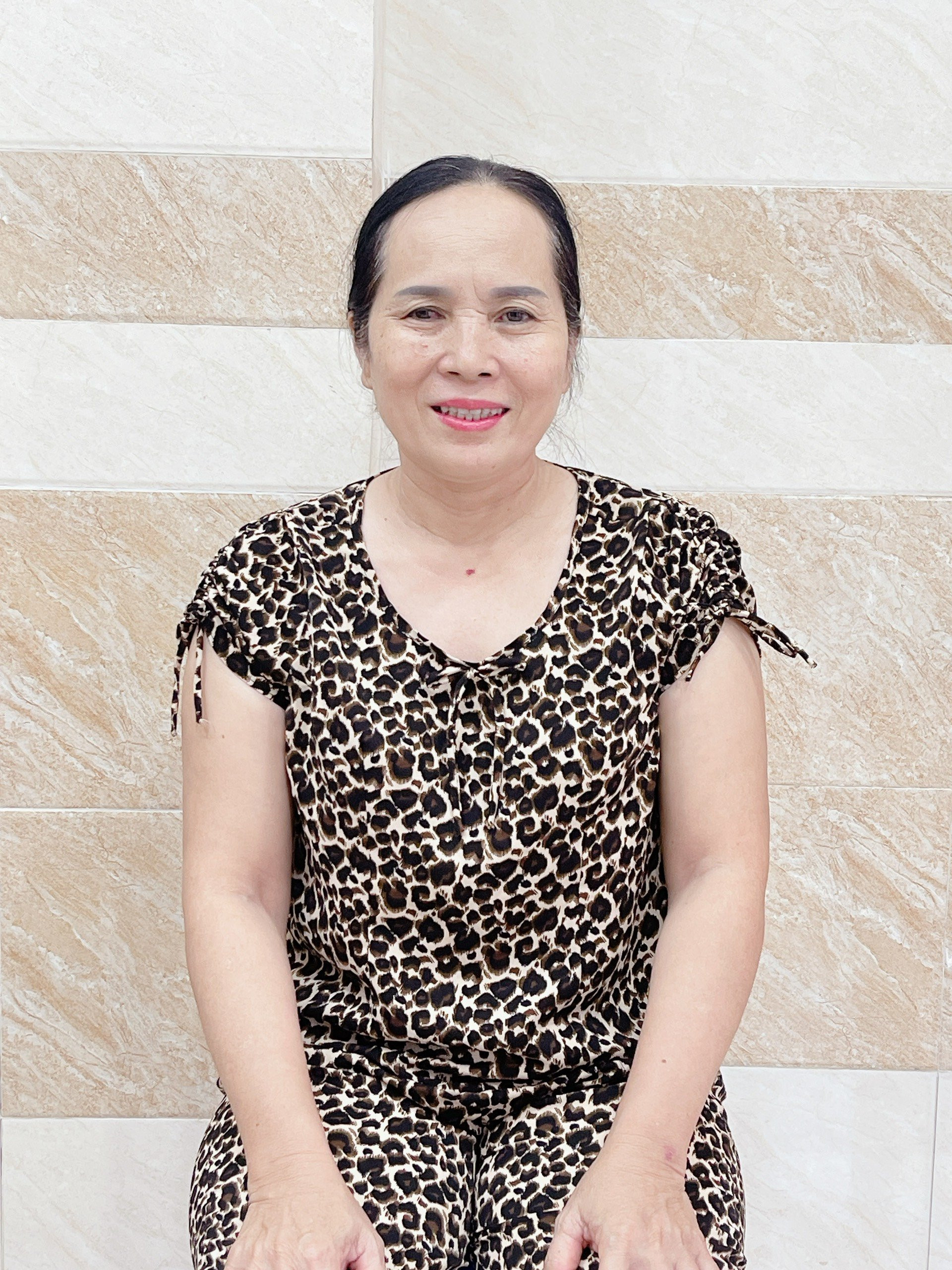 EM TÌM VIỆC CHO CÔ HÀ - CHỊU KHÓ- KHÔNG KÉN VIỆC