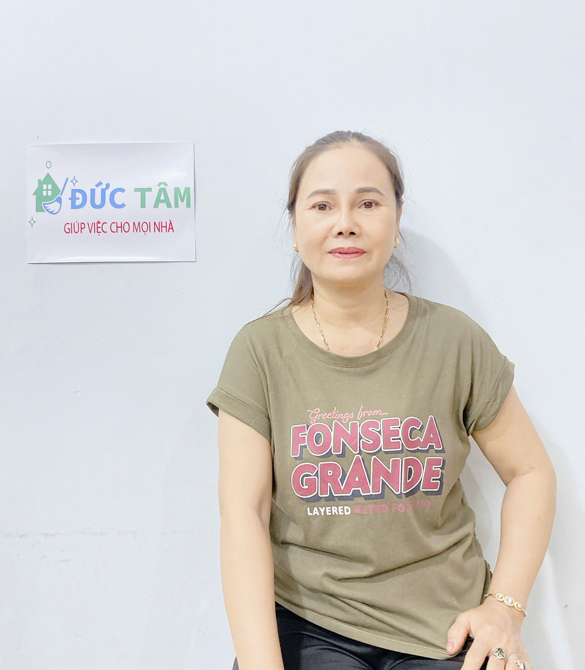 Chị Đào 1982 Quê quán Quảng Ngãi cần tìm việc , tết ở lại được.