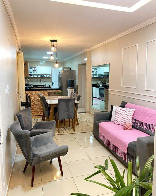 SÁNG CHỦ NHẬT EM CẦN GẤP 1 CÔ GIÚP VIỆC NHÀ BAO ĂN Ở LẠI LUÔN CÙNG GIA ĐÌNH EM NHA !!