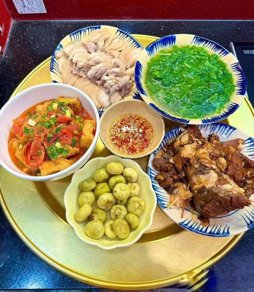 NHÀ ĐANG CẦN NGƯỜI NẤU ĂN NGON - LƯƠNG 15 TRIỆU