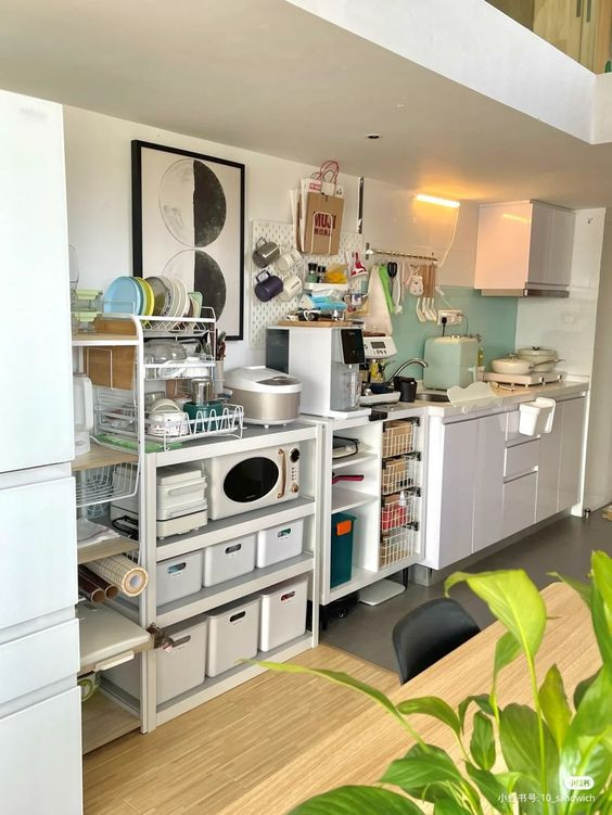 Trên đường Thi Sách quận 1 em tìm chị về giúp việc ( bao ăn ở)