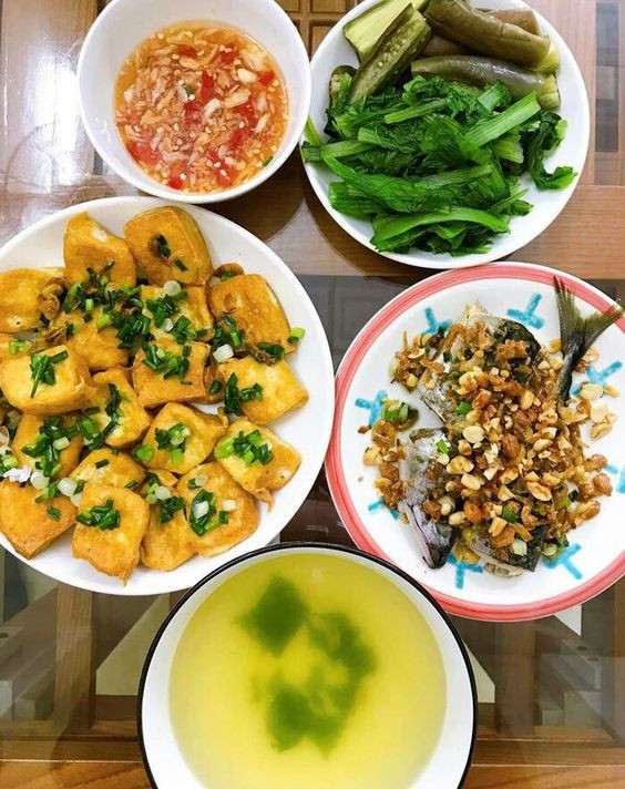 Gia đình cần tìm chị giúp việc, làm ở ngay gần Ngã Tư Phú Nhuận, Lương 10 triệu, bao ăn ở.