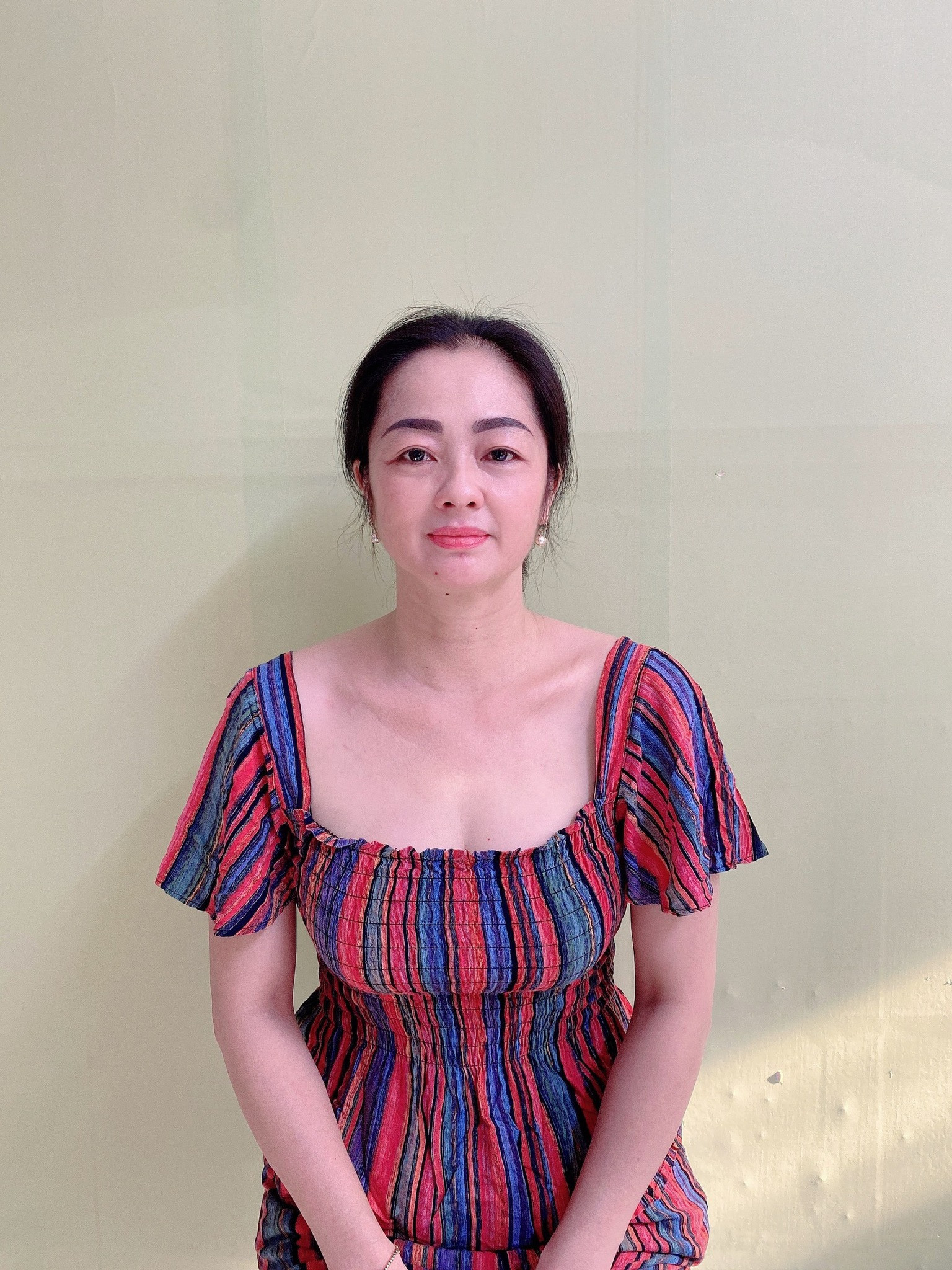 Chị Yến đang ở quận 10 đang tìm việc bao ăn ở lại ạ