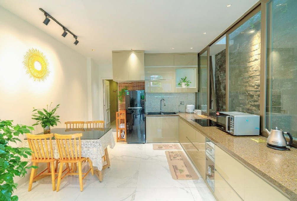 Nhà em ở hoàng sĩ khải quận 8, cần chị giúp việc nhà lương 11 triệu ( bao ăn ở).