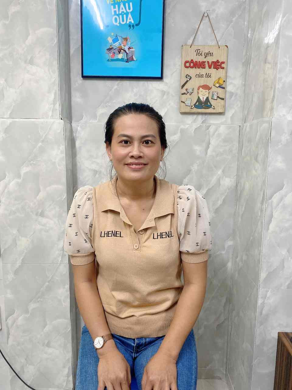 Em Tìm Việc Cho Chị Phùng Cẩm Tú 42 Tuổi Quê Sóc Trăng, A/c Lh 0982845784 Gặp Chị Tú Ạ