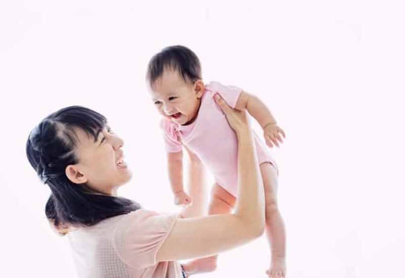 Cần chị bảo mẫu, lương 12 triệu ( bao ăn ở), Nhà chung cư ở  hồng lĩnh quận 10.