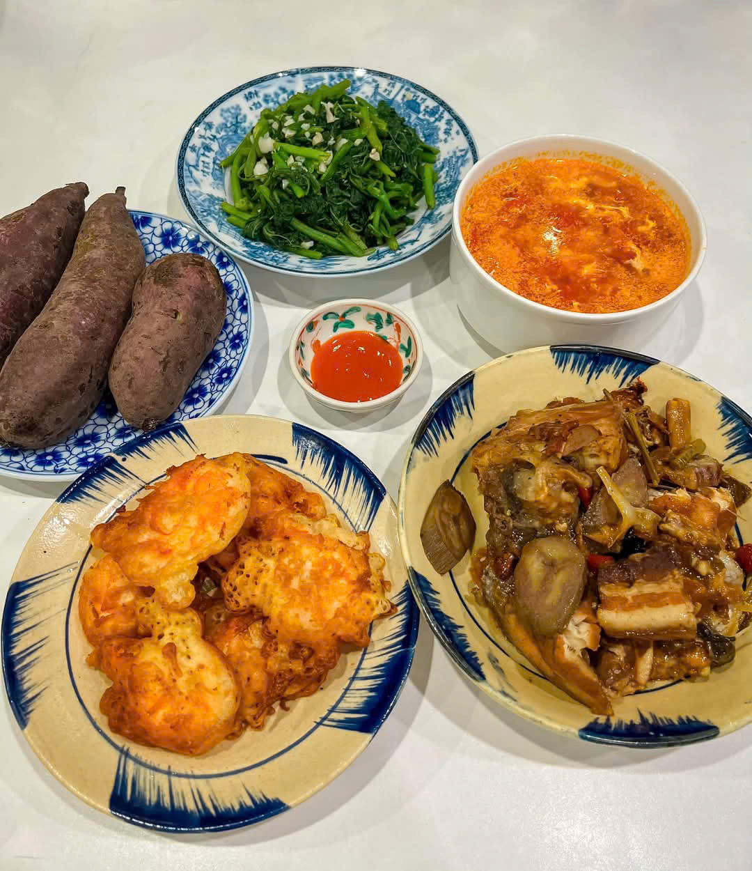 Em tìm người phụ giúp việc nhà ở chung cư Sunrise City View, Quận 7