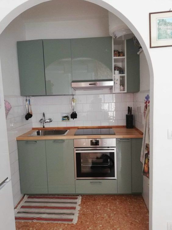 Nhà 1 lầu 1 trệt ở đường Trần tướng công quận 1 Trong hôm nay em cần gấp 1 cô giúp việc nhà