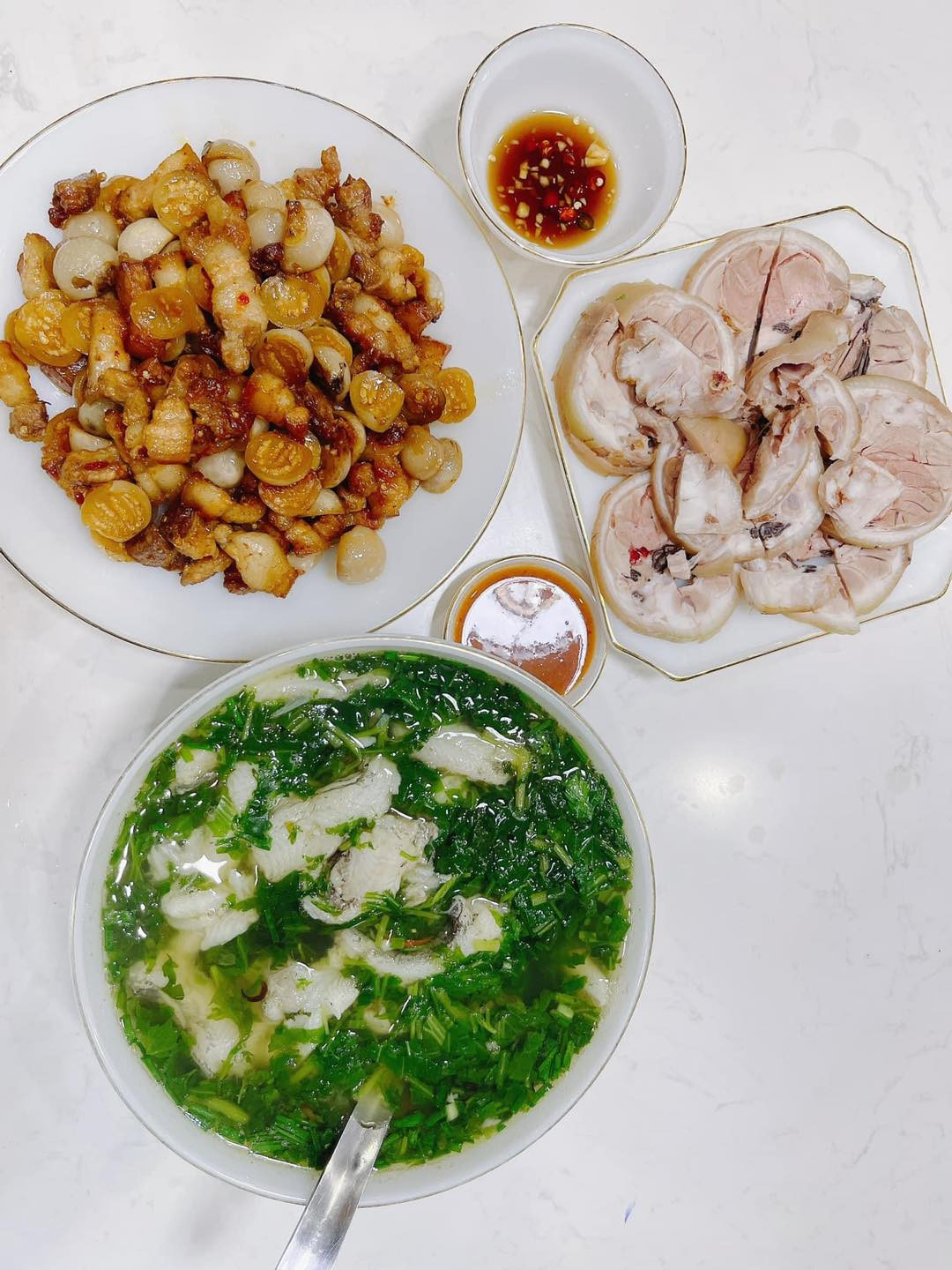 Nhà ở Bình Thạnh cần cô chăm ông bà làm đi về từ 8h - 18h