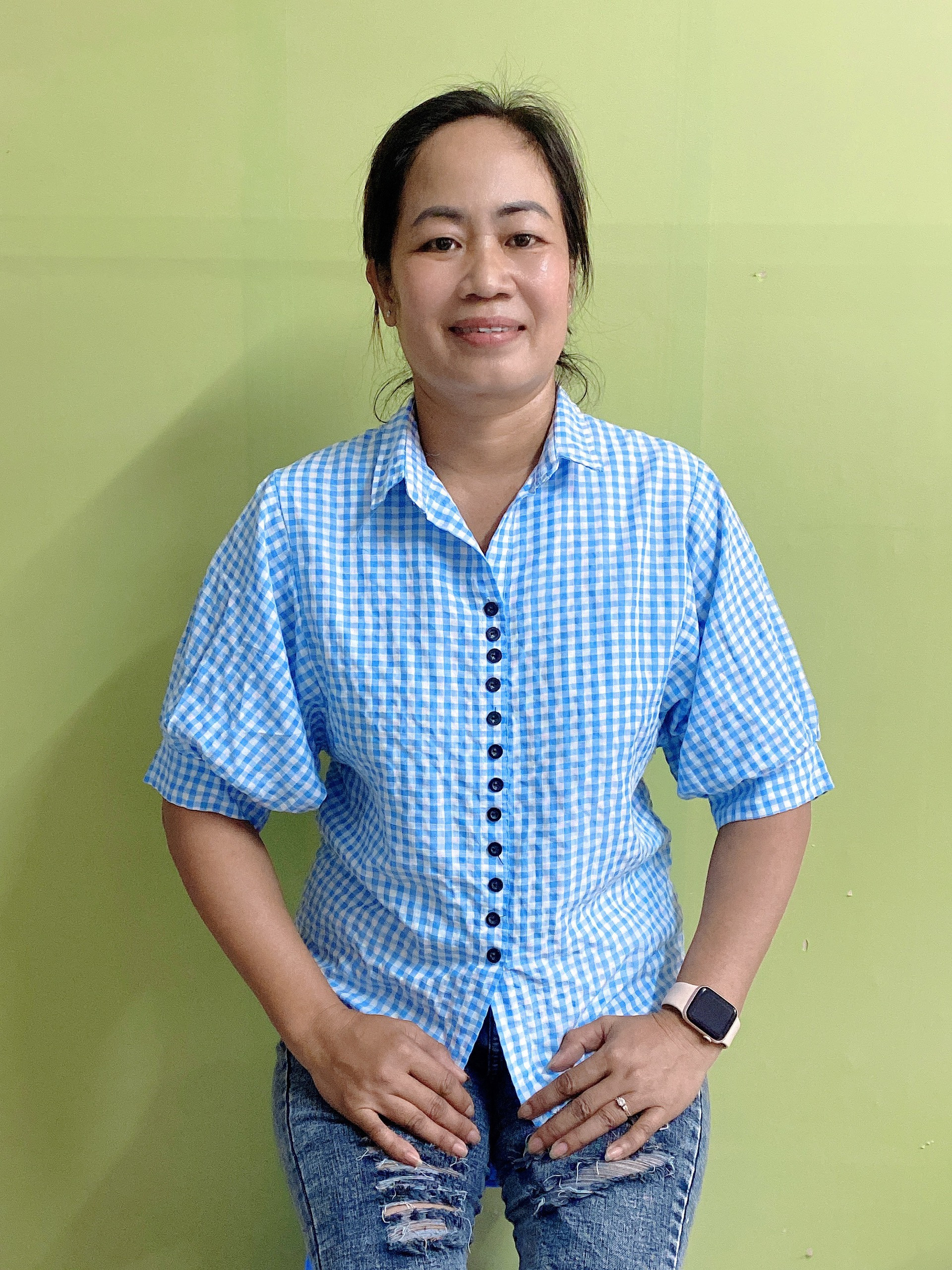 Em đang tìm việc cho người quen ở quê, chị Lê Thị Thủy Loan - 1978 - cần Thơ