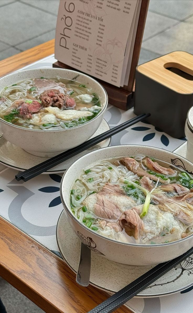 Con cần người giúp việc quán ăn nhỏ ở gần Phan Xích Long, lương tốt!