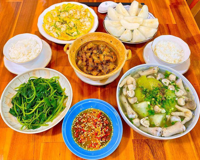 Nhà ở gần chợ bà chiểu quận bình thạnh,cần chị về giúp việc, lương 10 triệu