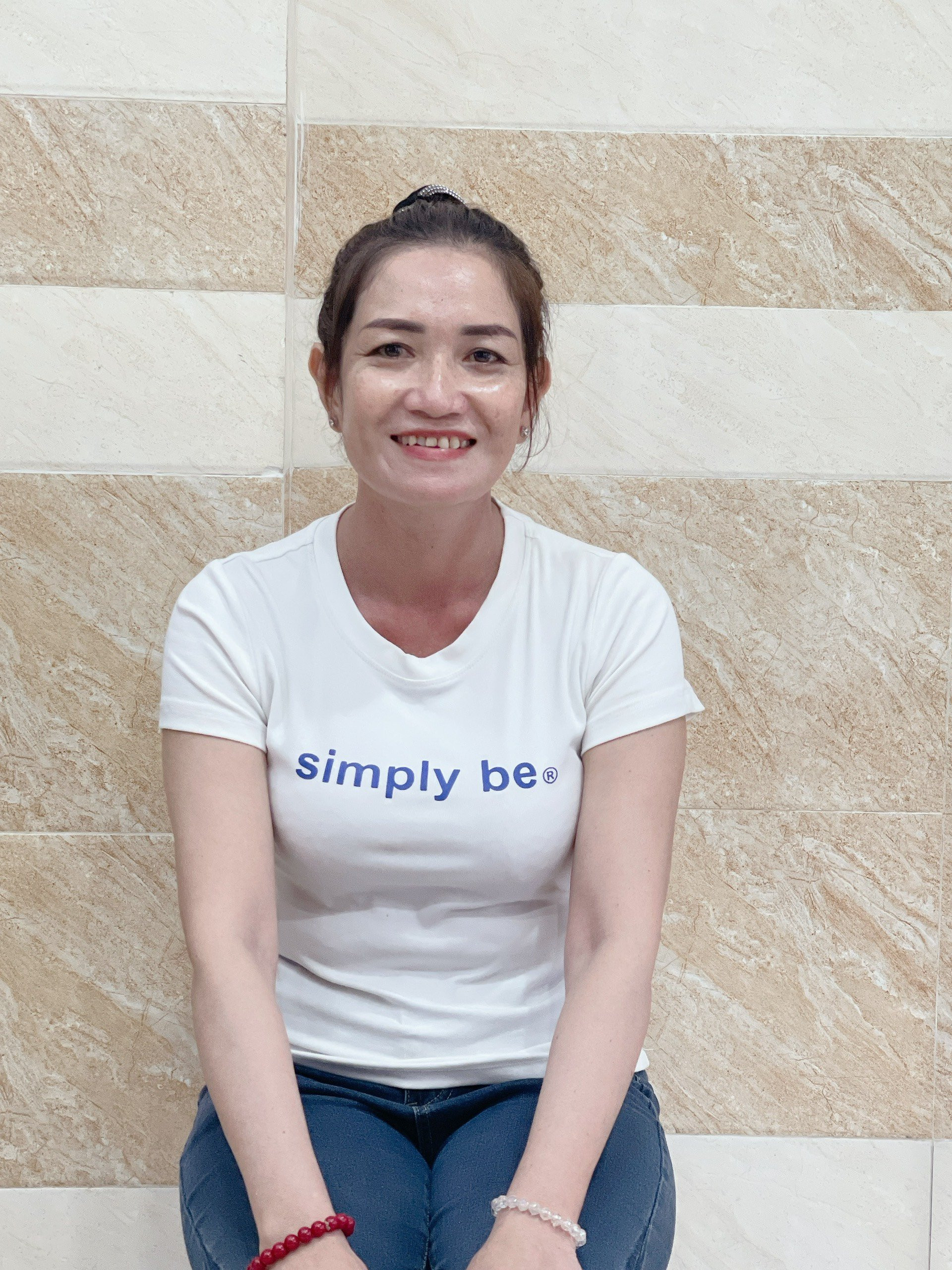 C Lan - Hiền lành , dễ mến / Chăm ô,bà nằm 1 chỗ có kỹ năng chăm sóc người già + phụ giúp việc nhà