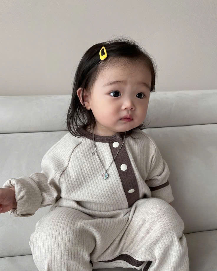 Bé con nhà em vừa tròn 6 tháng, sắp đi làm lại nên cần chị chuyên chăm bé ở chung cư Tân Phước