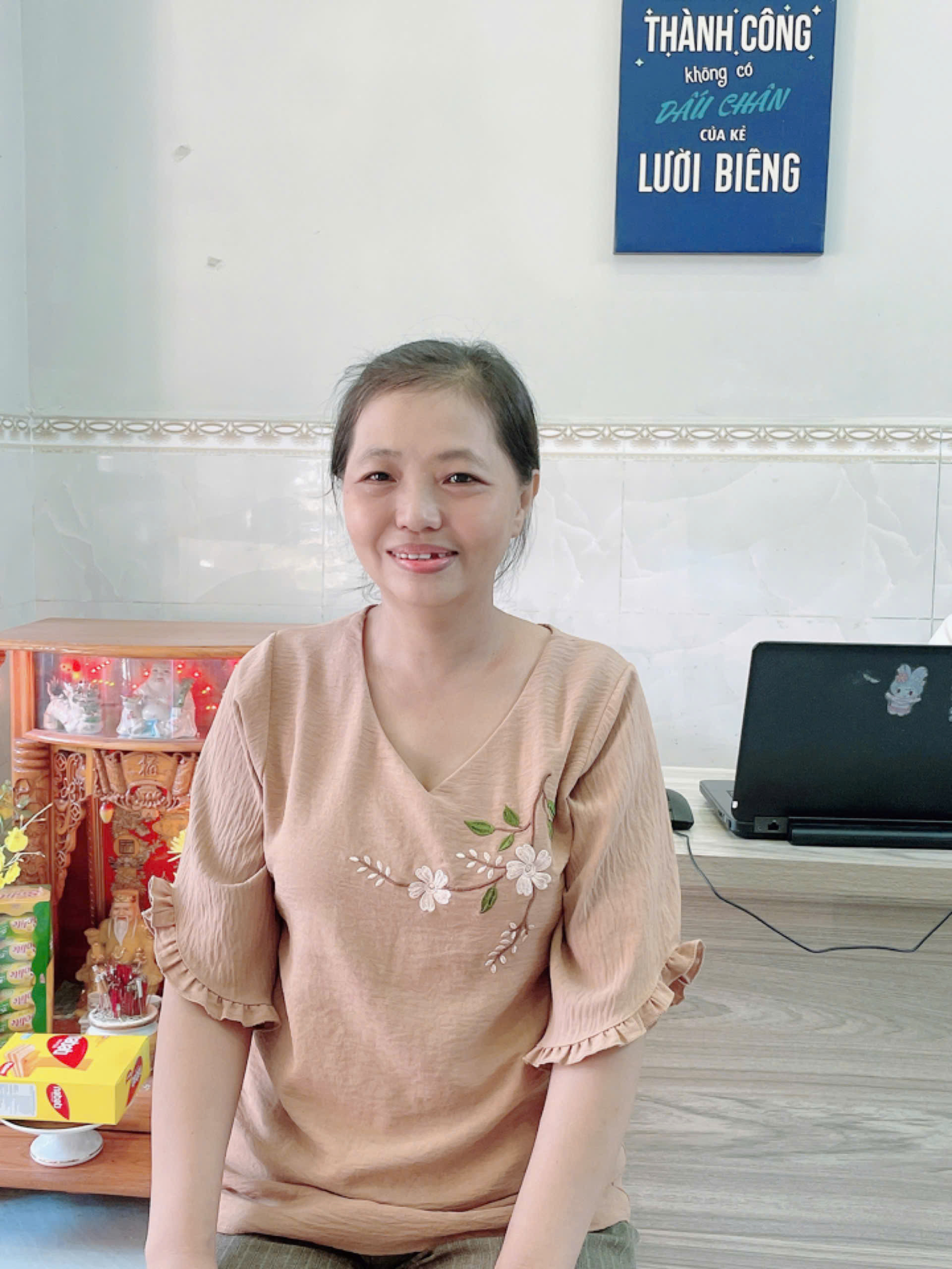 Chị Ngọc Liên - SN 1977 - Người Miền Nam - Chị Đã Có Hơn Chục Năm Kinh Nghiệm Làm Việc Ở Sg