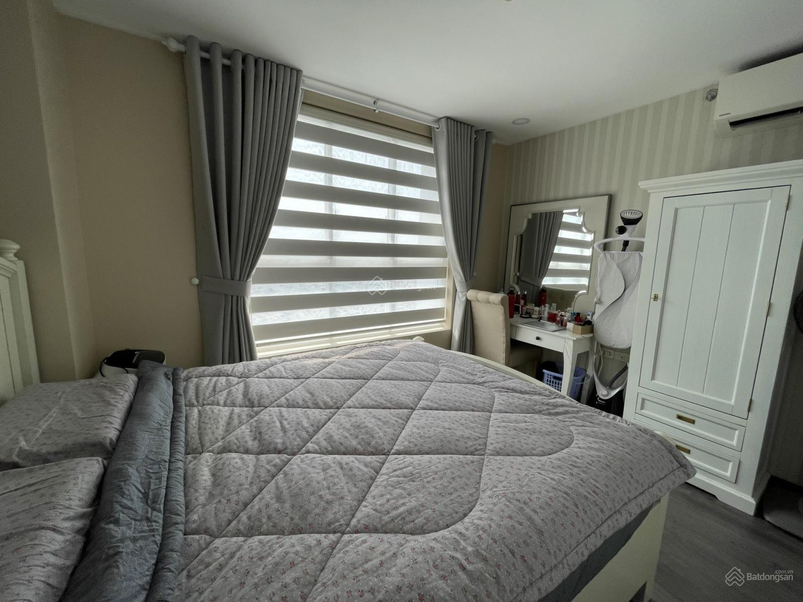 Em cần tuyển gấp 1 chị giúp việc nhà ở Tân Bình, công việc đơn giản