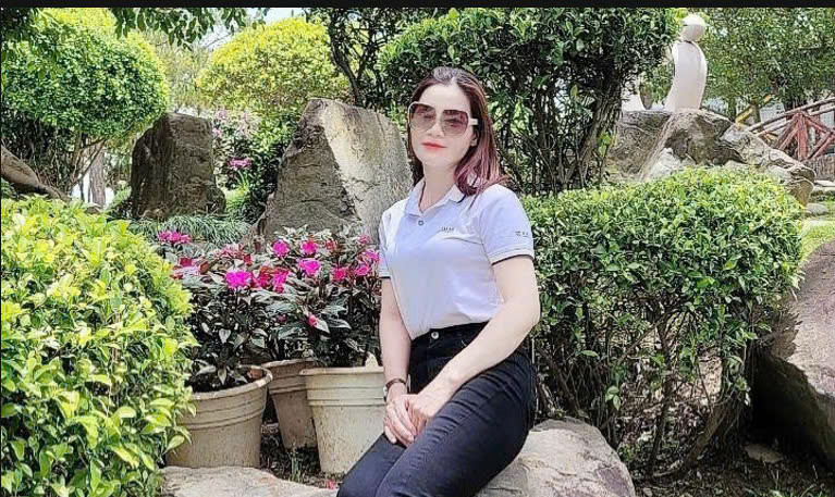 CHỊ PHƯƠNG LAN SINH NĂM 1982 QUÊ ĐỒNG NAI.