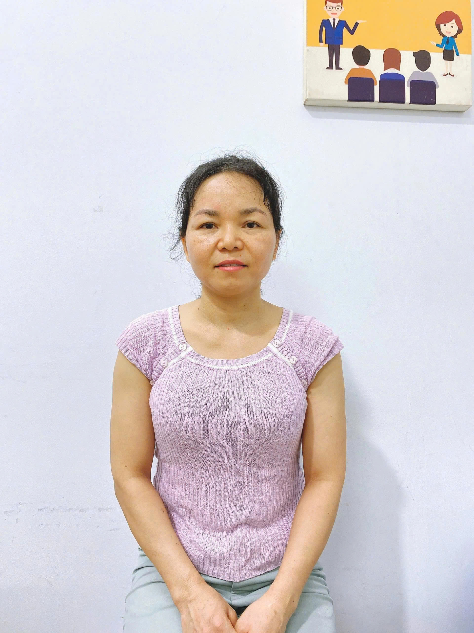 Trần Thị Huyền, sinh năm 1979, quê ở  Hưng Yên.