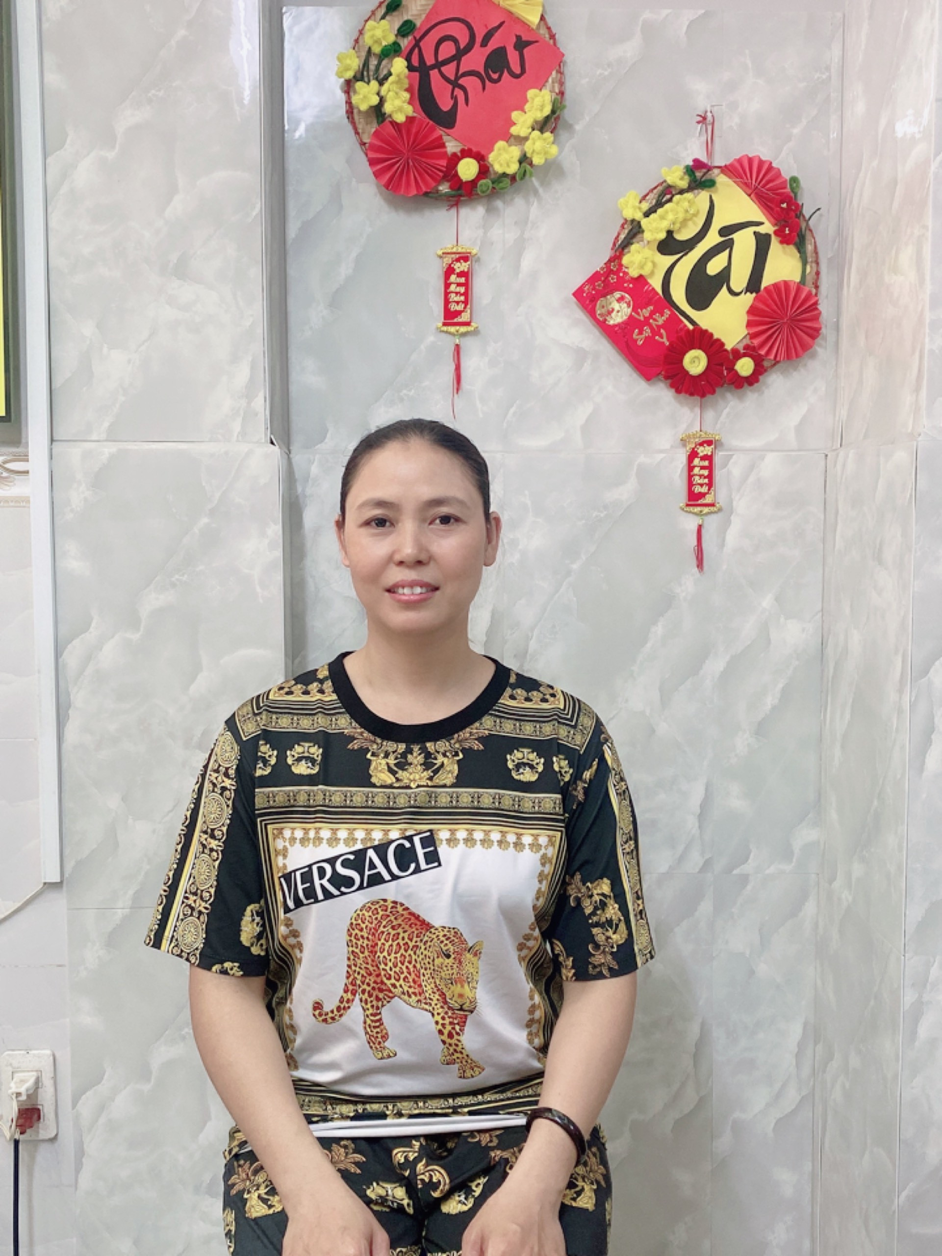 Em Tìm Việc Làm Ở Lại Lâu Dài Dùm Cho Chị Mỹ - 41 Tuổi - Người Miền Nam