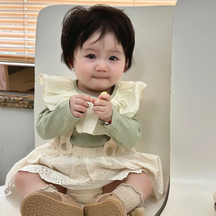 Em cần tìm gấp 1 chị chuyên chăm bé 14 tháng tuổi làm việc tại quận 3