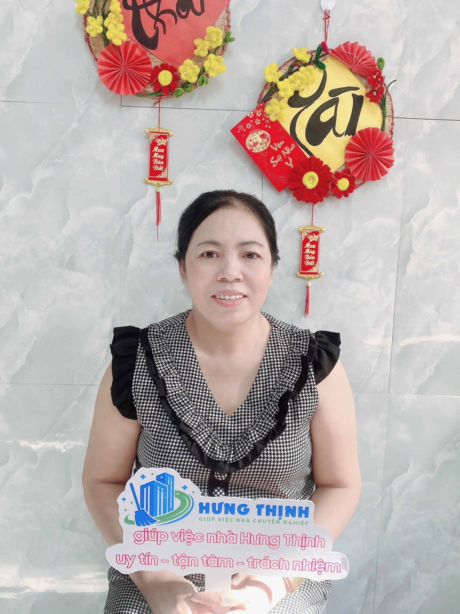 Chị Diệu Thơ Chuyên Giúp Việc Nhà, Chị SN 1974 - người Miền Trung