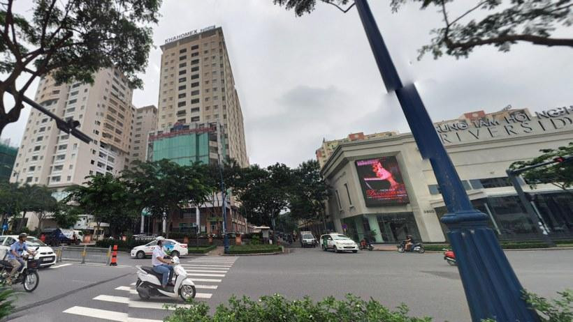 Gia đình em có 3 người lớn đều bận với công việc nên em cần lắm chị giúp việc nhà làm ăn ở lại