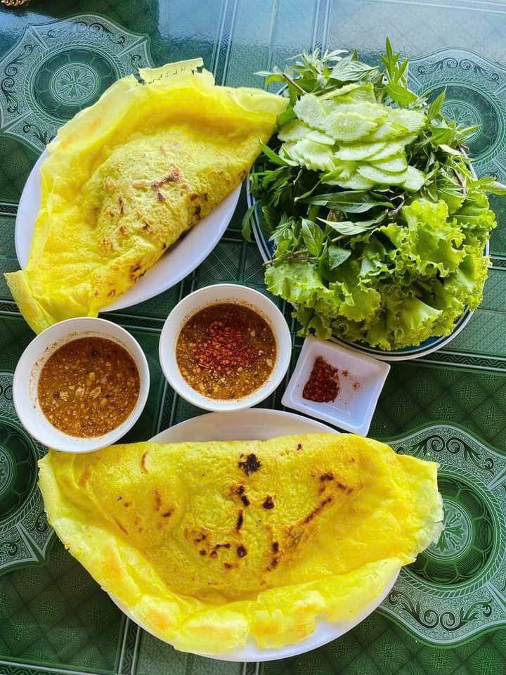 Cần người bao ăn ở lại và lâu dài ạ