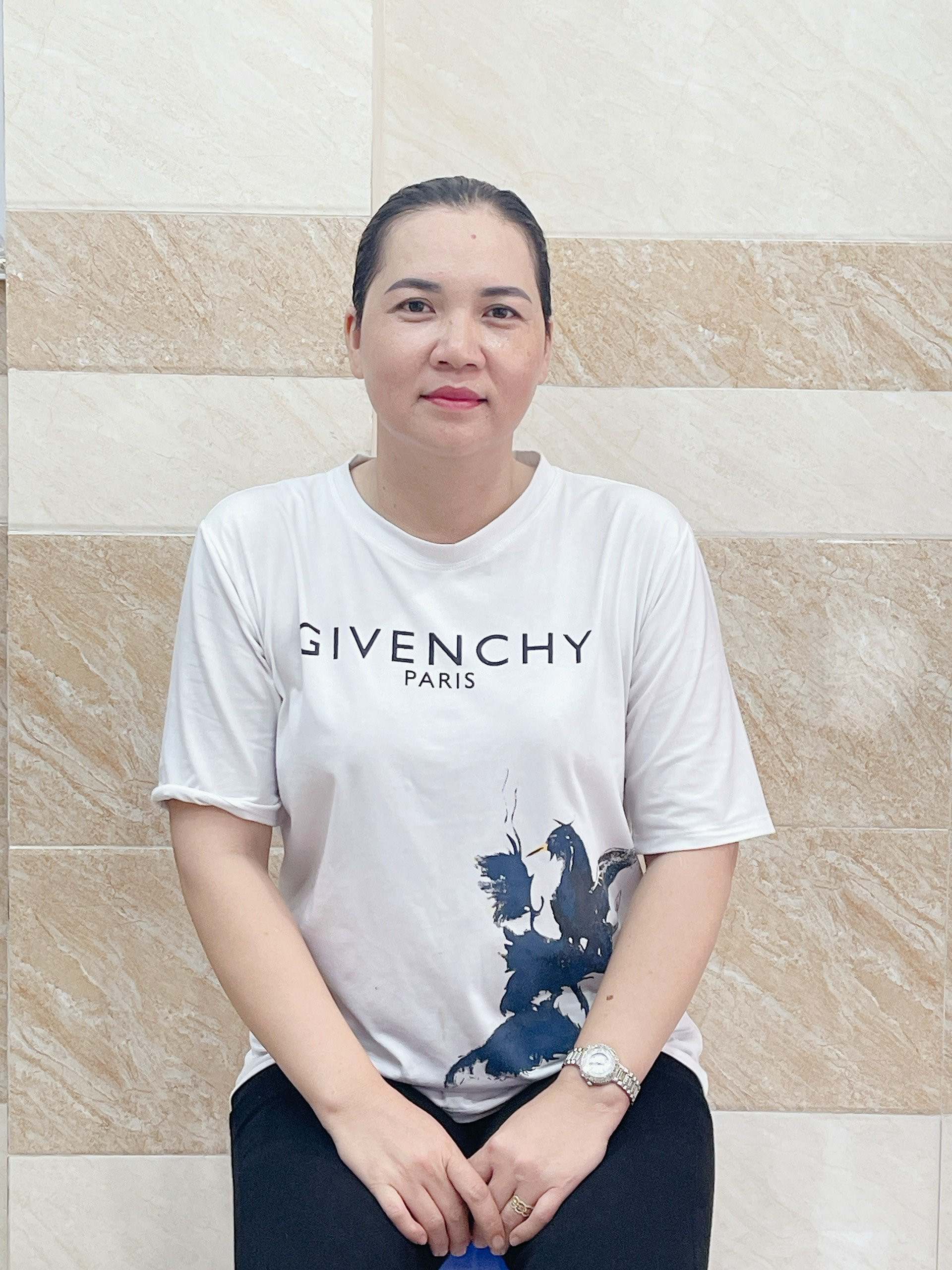 EM TÌM VIỆC PHỤ QUÁN CHO CHỊ THOA - CHỊU KHÓ - NHANH NHẸN