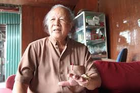 :b Cần tìm người ở với bà 80t