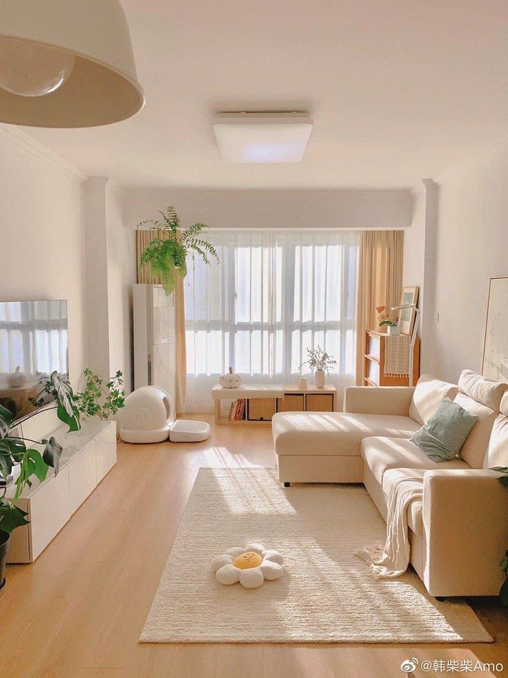 Tuyển gấp cô giúp việc chung cư Quận 9,lương 8_11 tr bao ăn ở lại