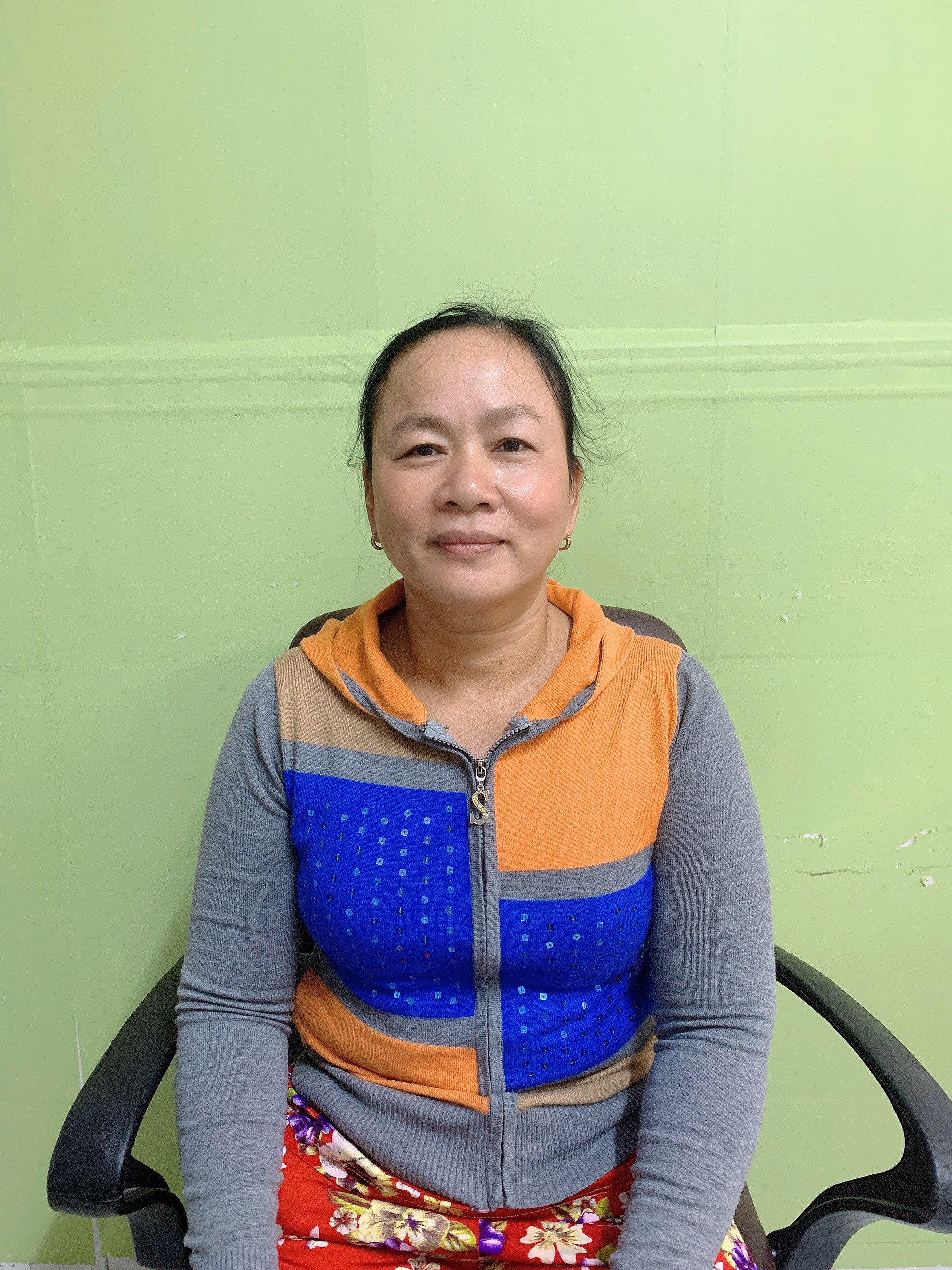 Chị Huỳnh Thi Thủy sn 1975 quê Vĩnh Long - GIÚP VIỆC NHÀ, CHĂM BÉ, CHĂM ÔNG BÀ