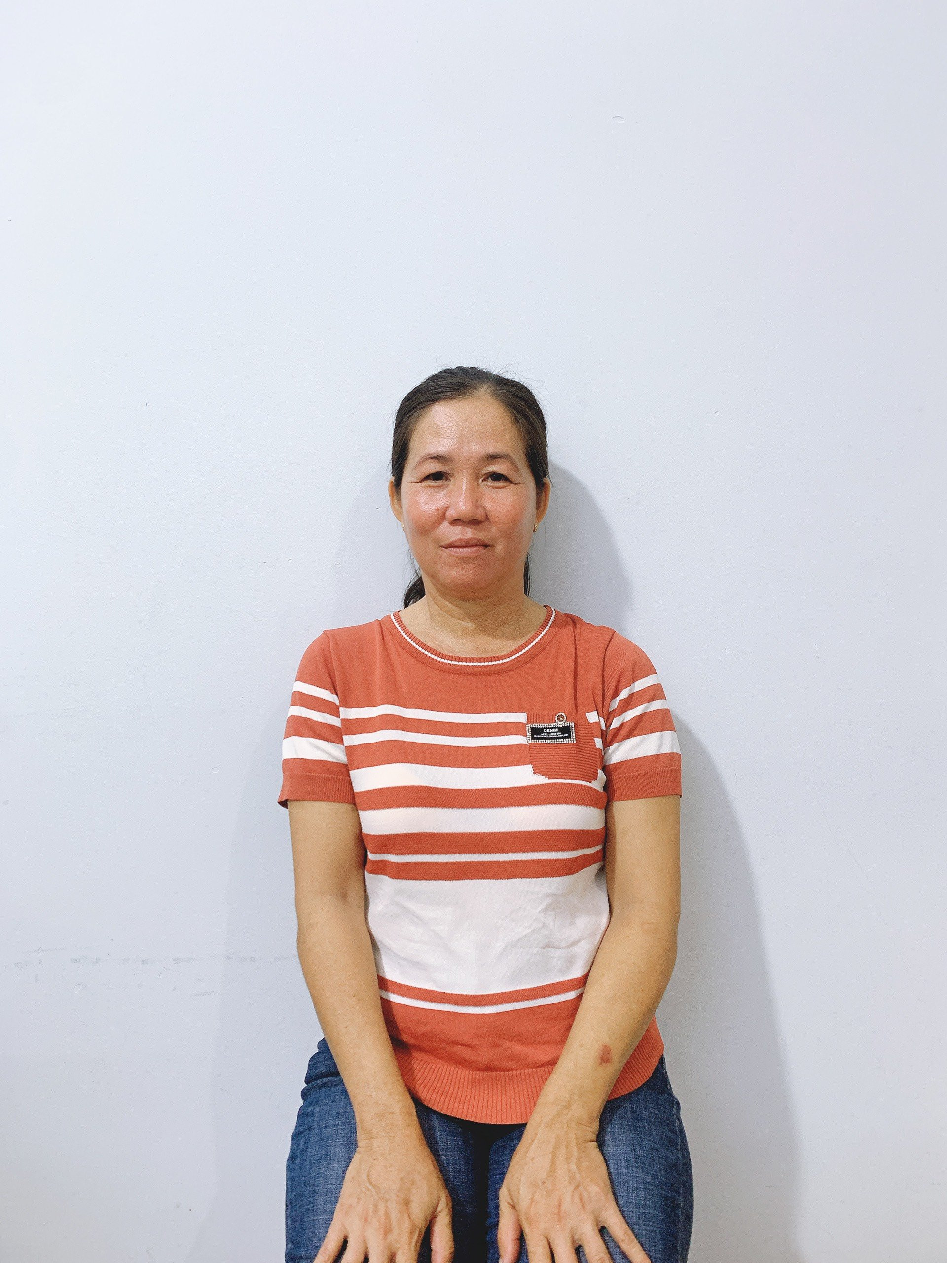 Chị Oanh miền tây CHUYÊN CHĂM EM BÉ đi làm kiếm thu nhập lo kinh tế gia đình