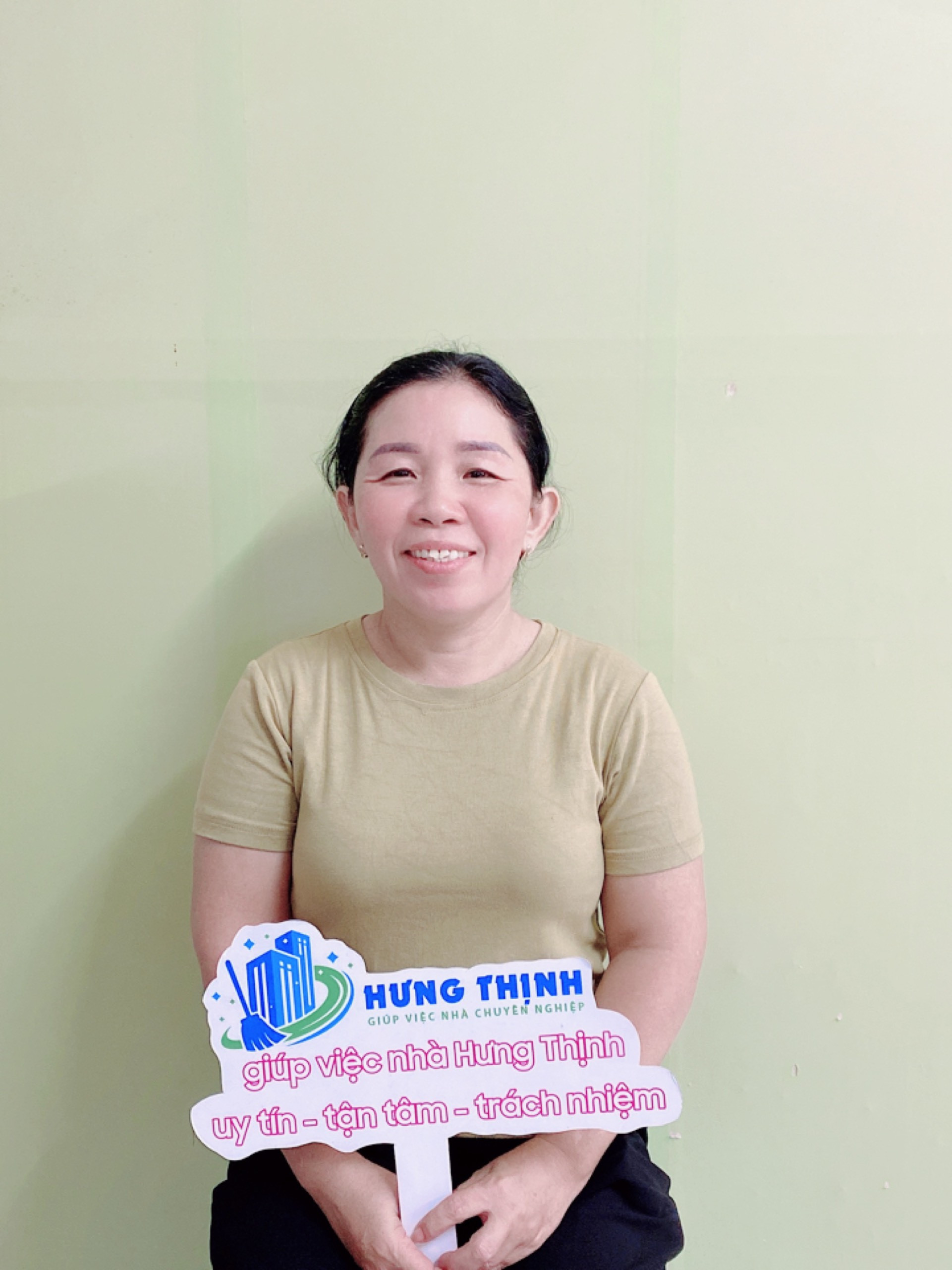 Em Tìm Việc Làm Dùm Cho Chị Thuý Loan - 50 tuổi - quê Bình Thuận