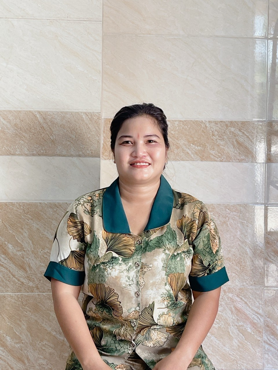 Chị Hà, sinh năm 1989, quê Bạc Liêu nhận giúp việc nhà phụ giữ em