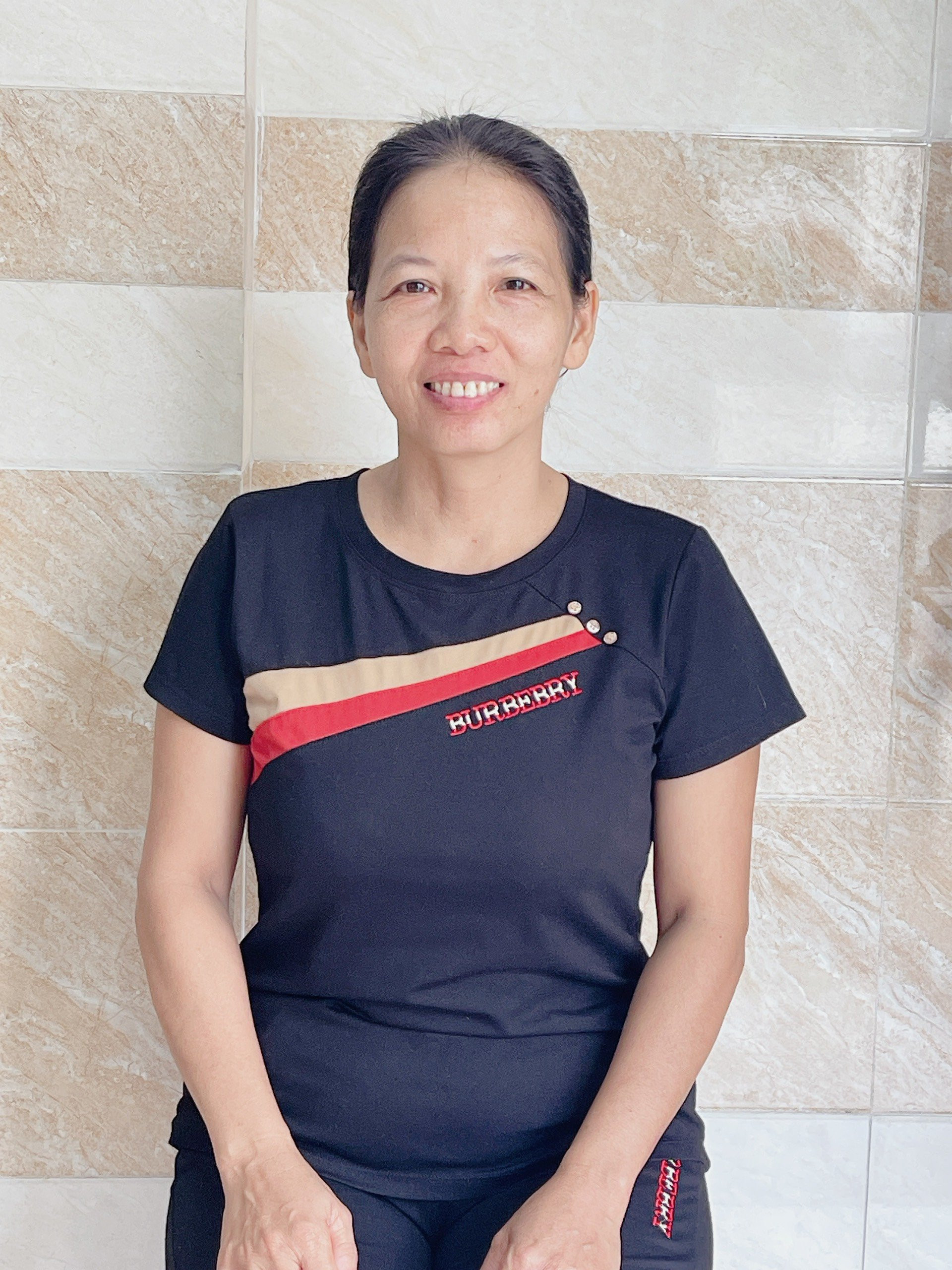 Chị Hiền, Sinh năm 1976, Quê quán An Giang nhận Chăm bé - giúp việc nhà, chăm ông bà