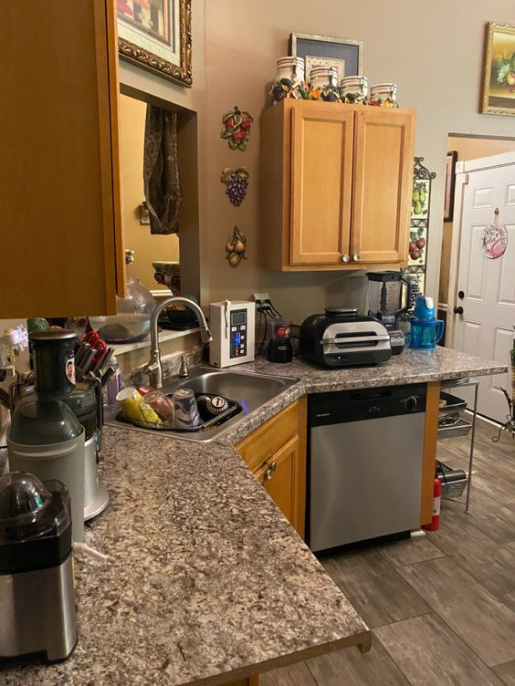 TRONG HÔM NAY EM CẦN TÌM 1 CHỊ VỀ LÀM NỘI TRỢ CHO GIA ĐÌNH EM TRÊN  ĐƯỜNG LÝ CHIÊU HOÀNG QUẬN 6