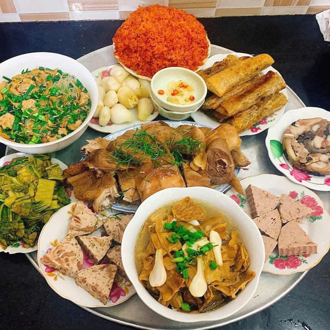 Cần gấp 1 cô chăm em bé 1 tuổi làm ở Bình Dương Lương 12 Triệu/ tháng