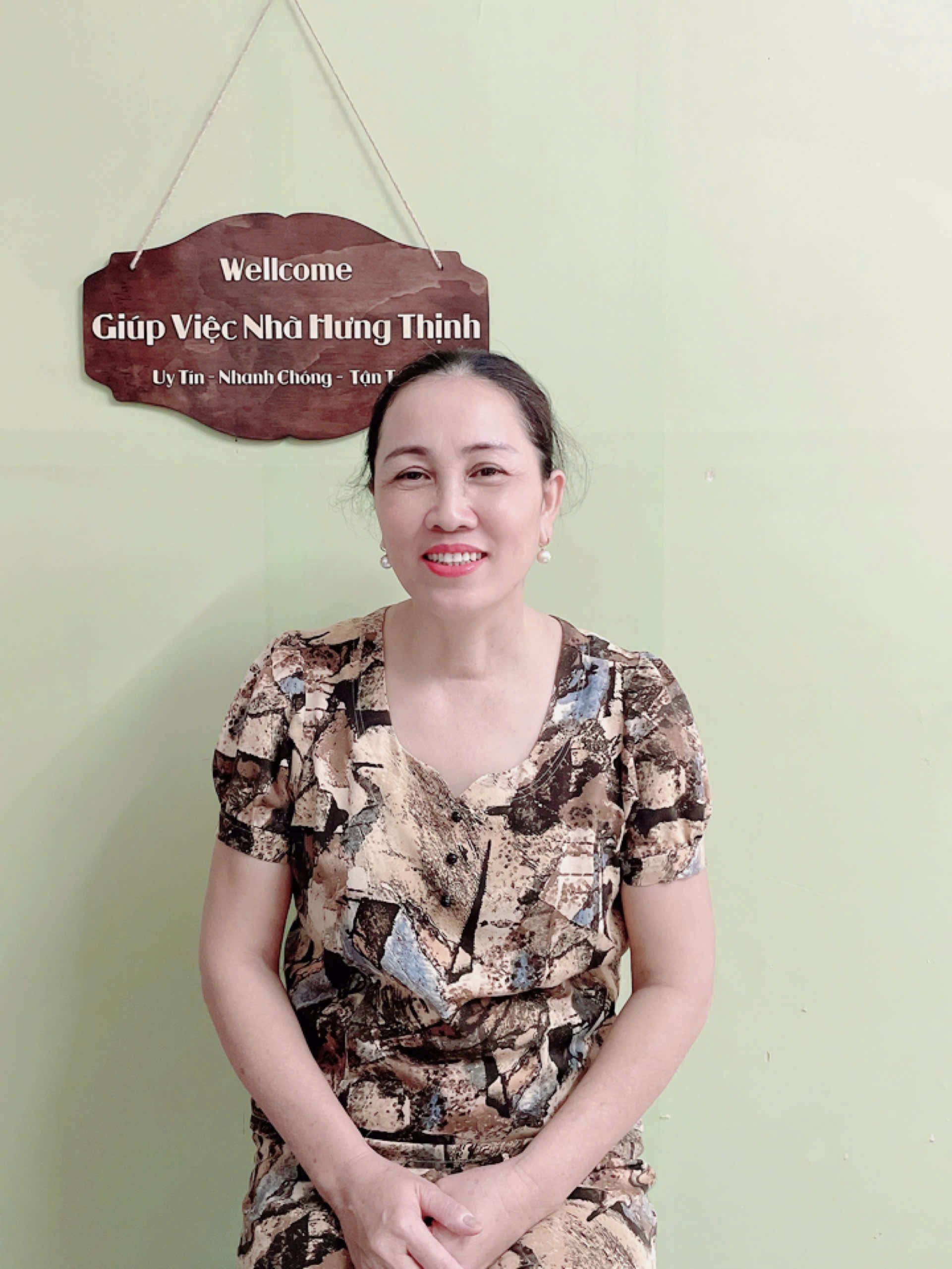 Chị Nga - SN 1971 - Người Miền Trung Chịu Thương Chịu Khó